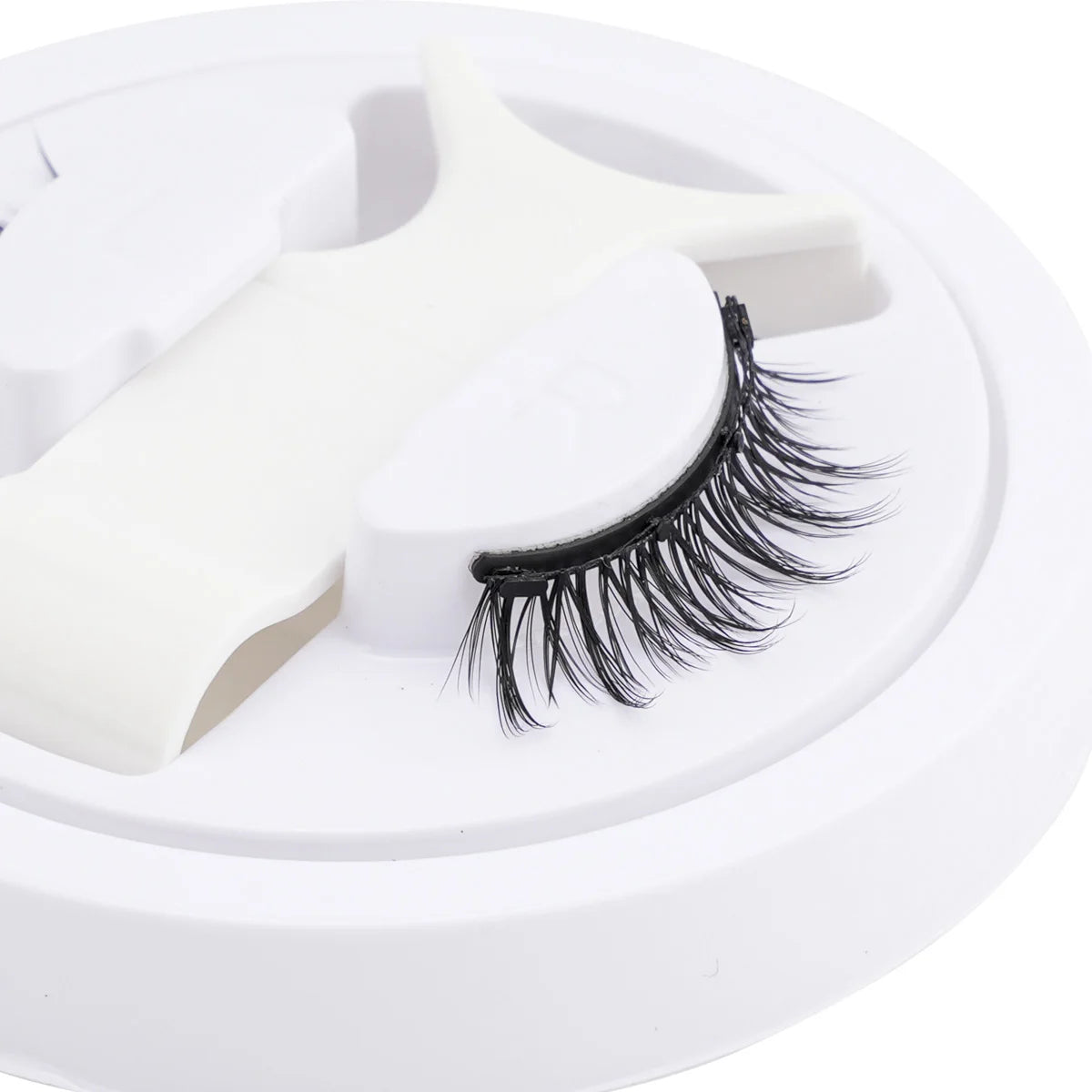 Magnetic Eyelash & Tweezers Set